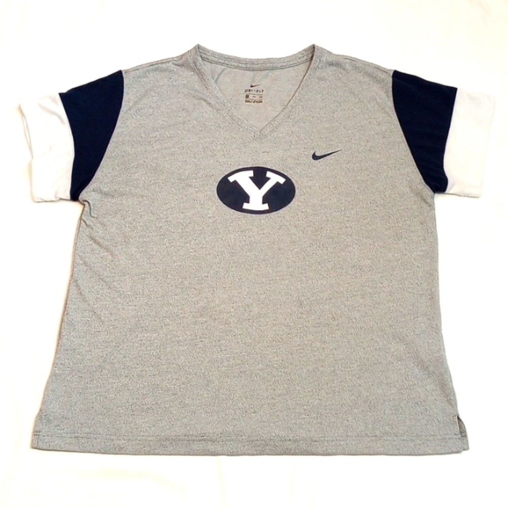 Nike Womens BYU T-Shirt Sz 2X Gray V-Neck Football Sports Basketball Volleyball